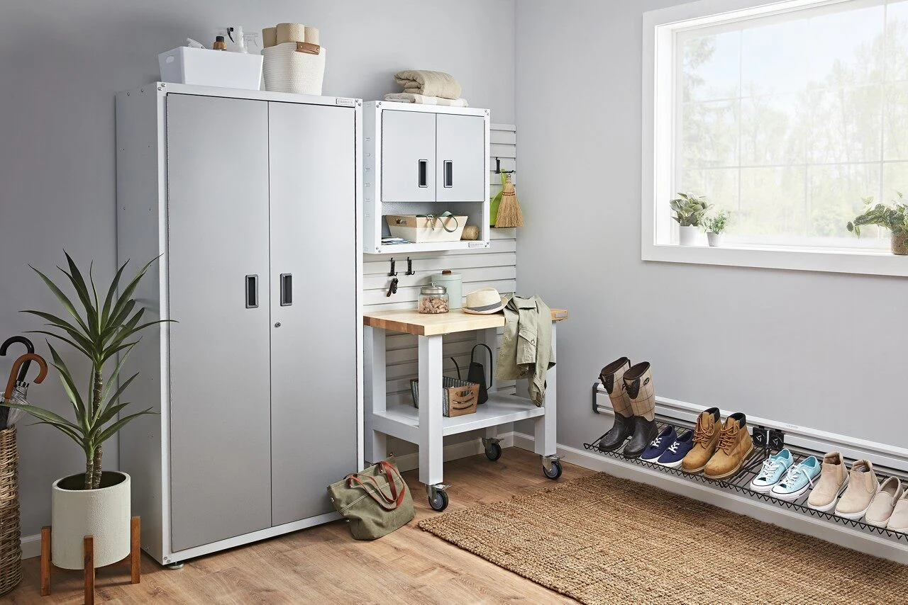 3' Wide Mobile Workstation - Image 12